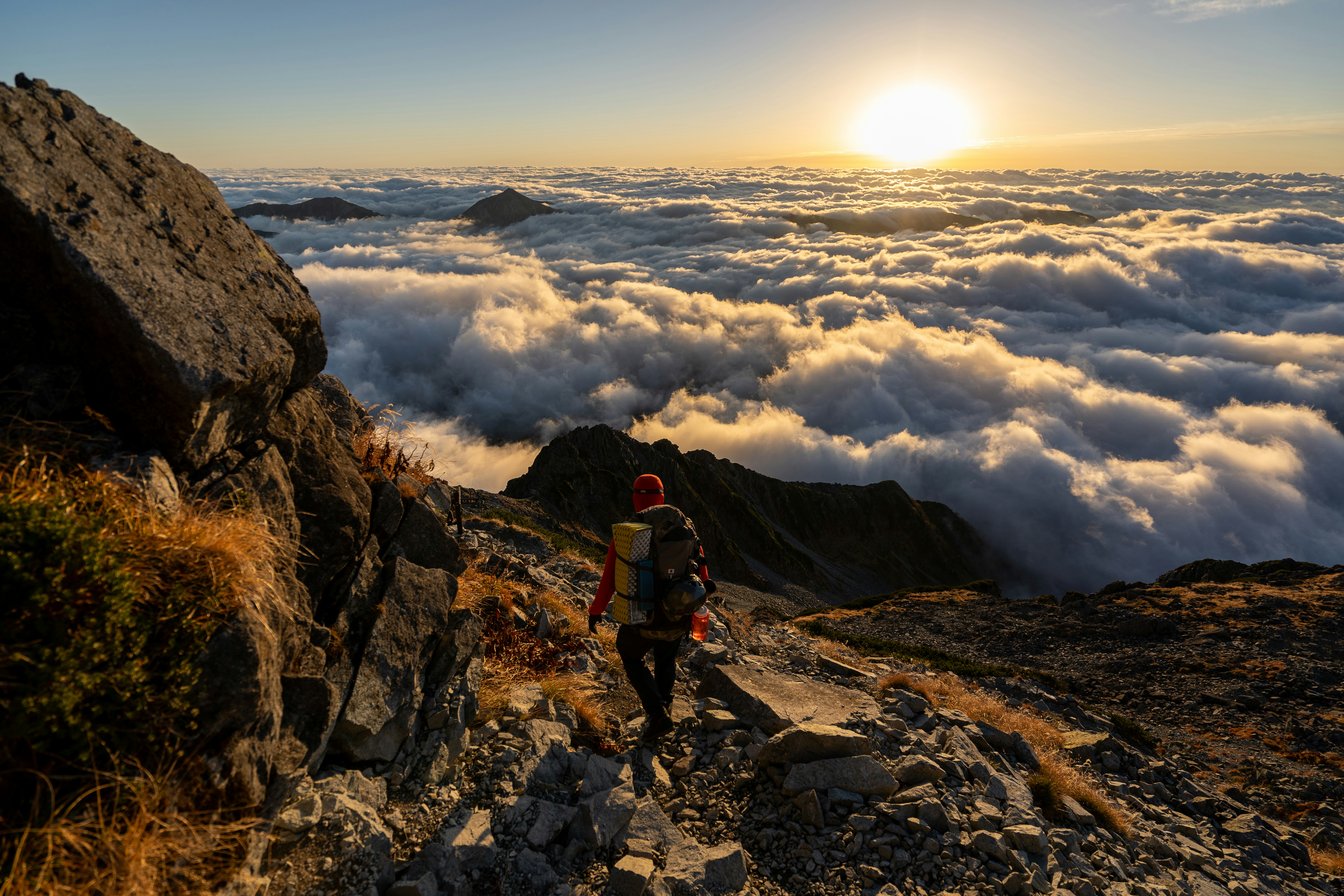 trekking-in-mountains-iran.jpg